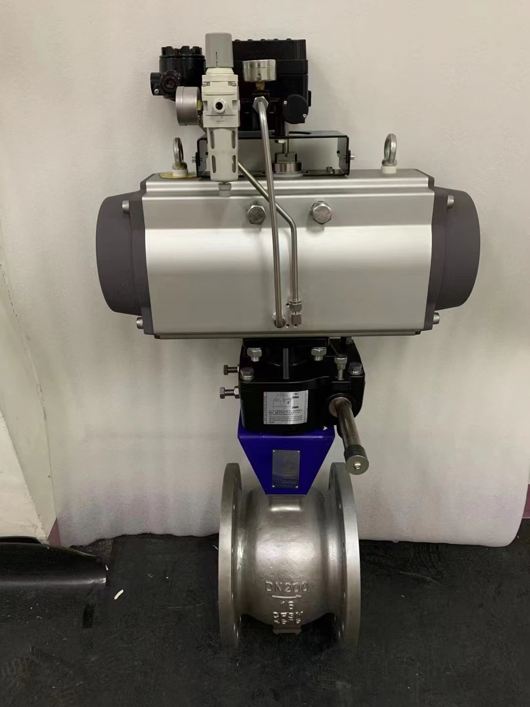 氣動(dòng)V型不銹鋼球閥